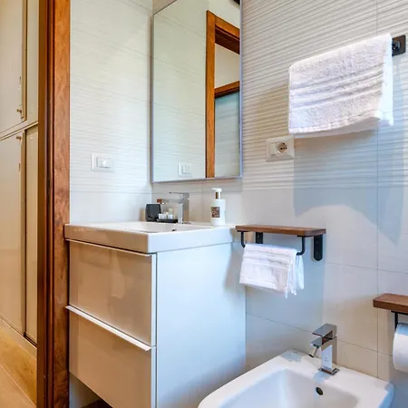 Incanto - 3 Bedroom & Free Parking Apartament Bari