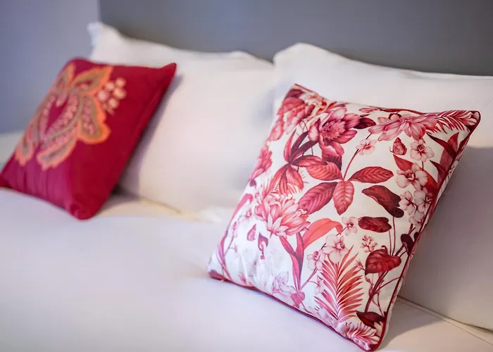 Incanto - 3 Bedroom & Free Parking Апартаменти Барі