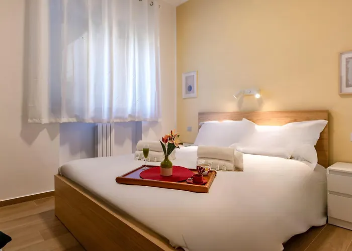 Апартаменти Incanto - 3 Bedroom & Free Parking Барі