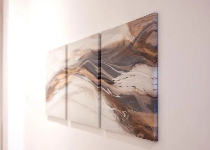 Incanto - 3 Bedroom & Free Parking